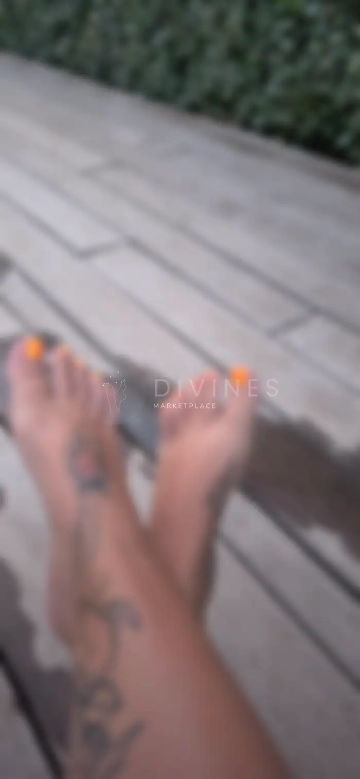 Pieds d'été...vernis orange