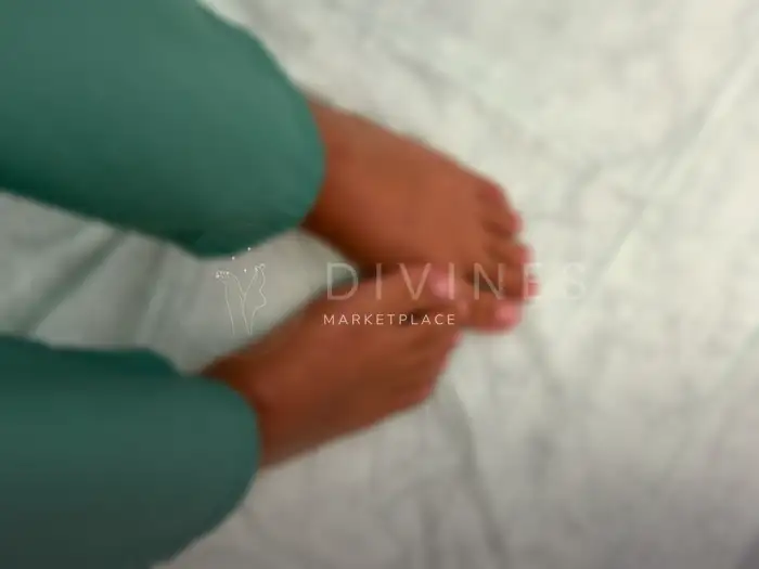 Petits pieds au travail